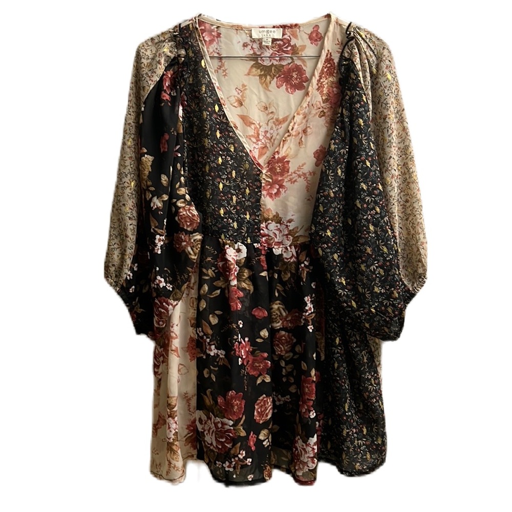 Umgee, Multi Colors Floral Print V-Neckline, 3/4 Sleeves Top, Size Medium